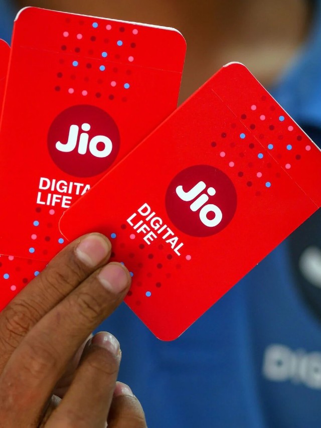 Jio Rs.3599 Yearly Plan: 2.5GB/Day with Unlimited Free Calling